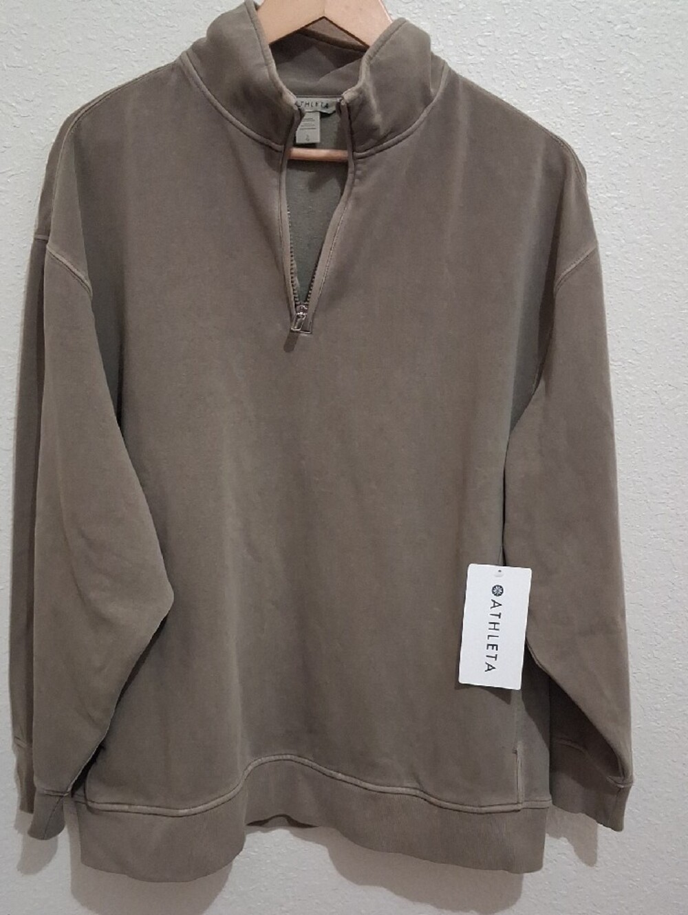 NWT Athleta Women's Gray-Sage Quarter-Zip Pullover Forever Fleece Sweatshirt.(L)